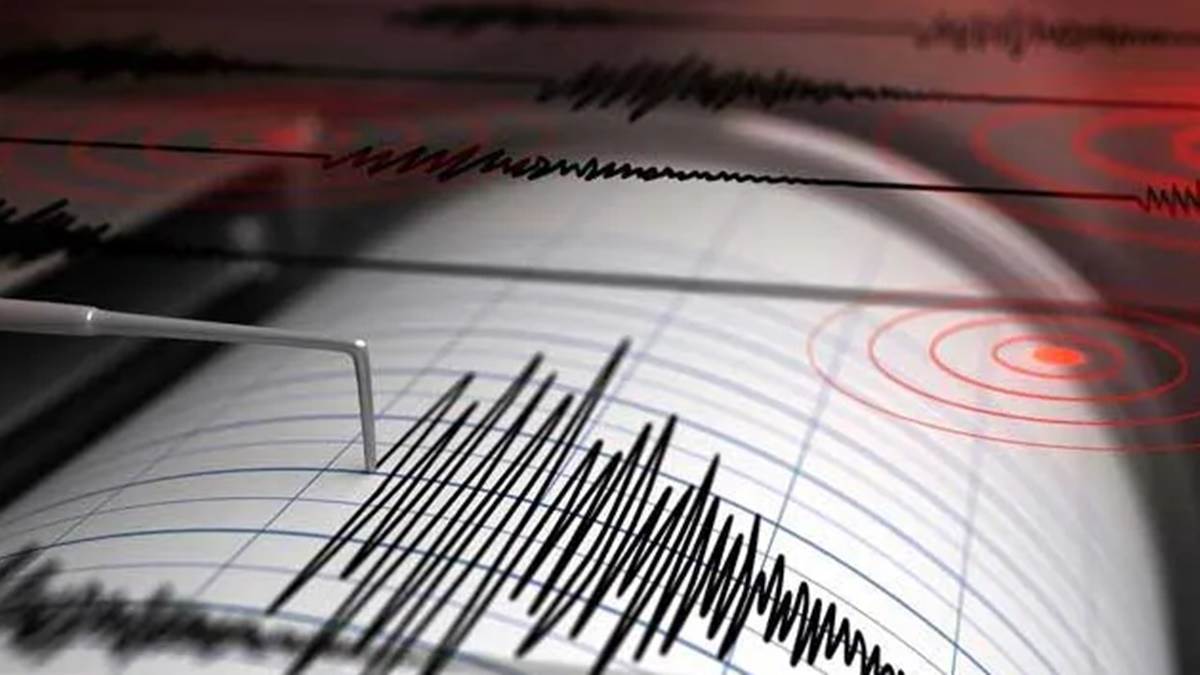 इंडोनेशिया में समुद्र के नीचे 7.6 तीव्रता का शक्तिशाली भूकंप, कोई नुकसान नहीं